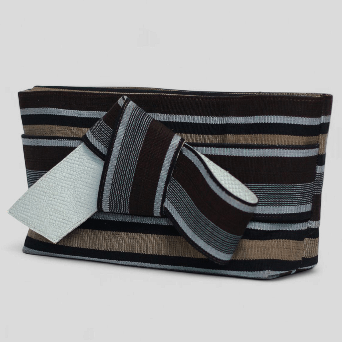 BagTaeSisi Oge Clutch