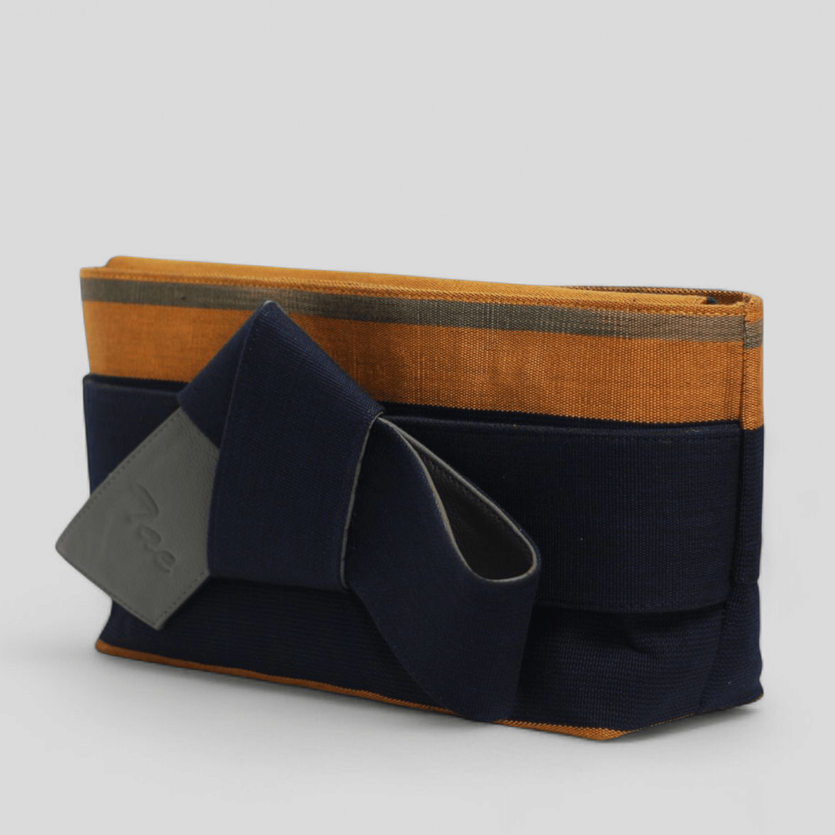 BagTaeSisi Oge Clutch