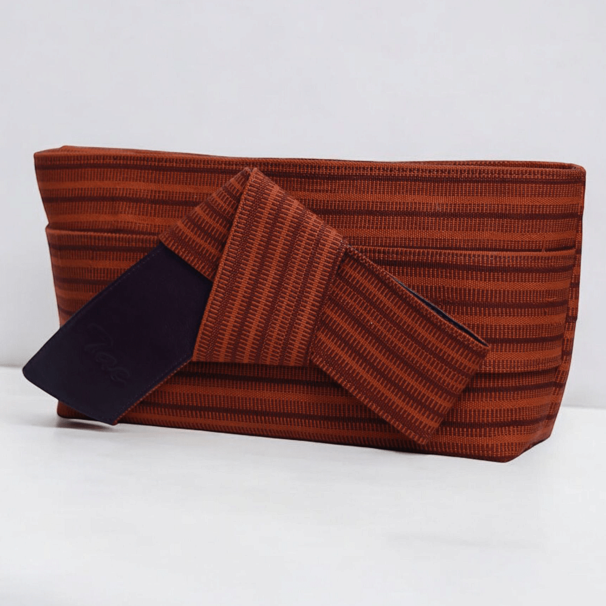 BagTaeSisi Oge Clutch