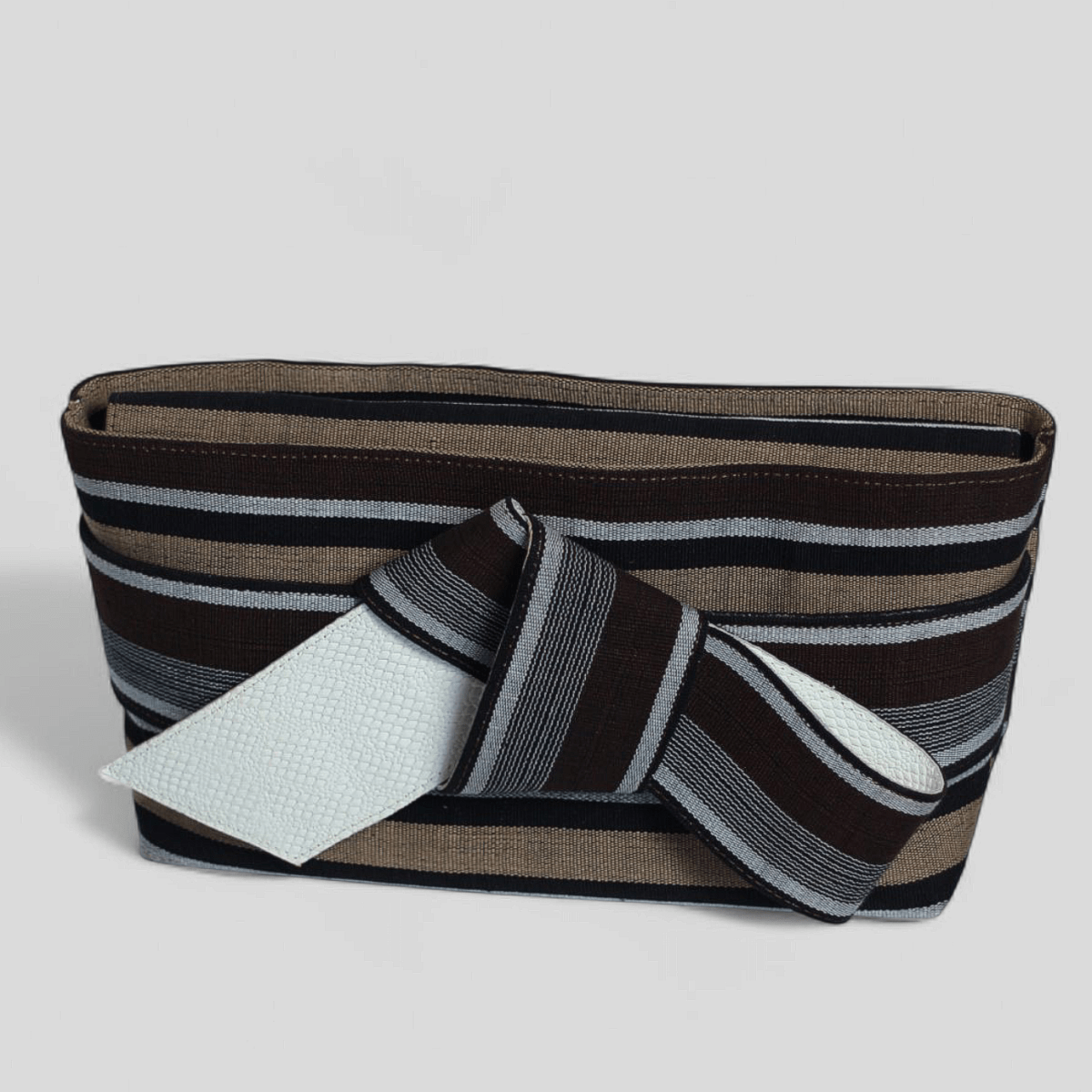 BagTaeSisi Oge Clutch