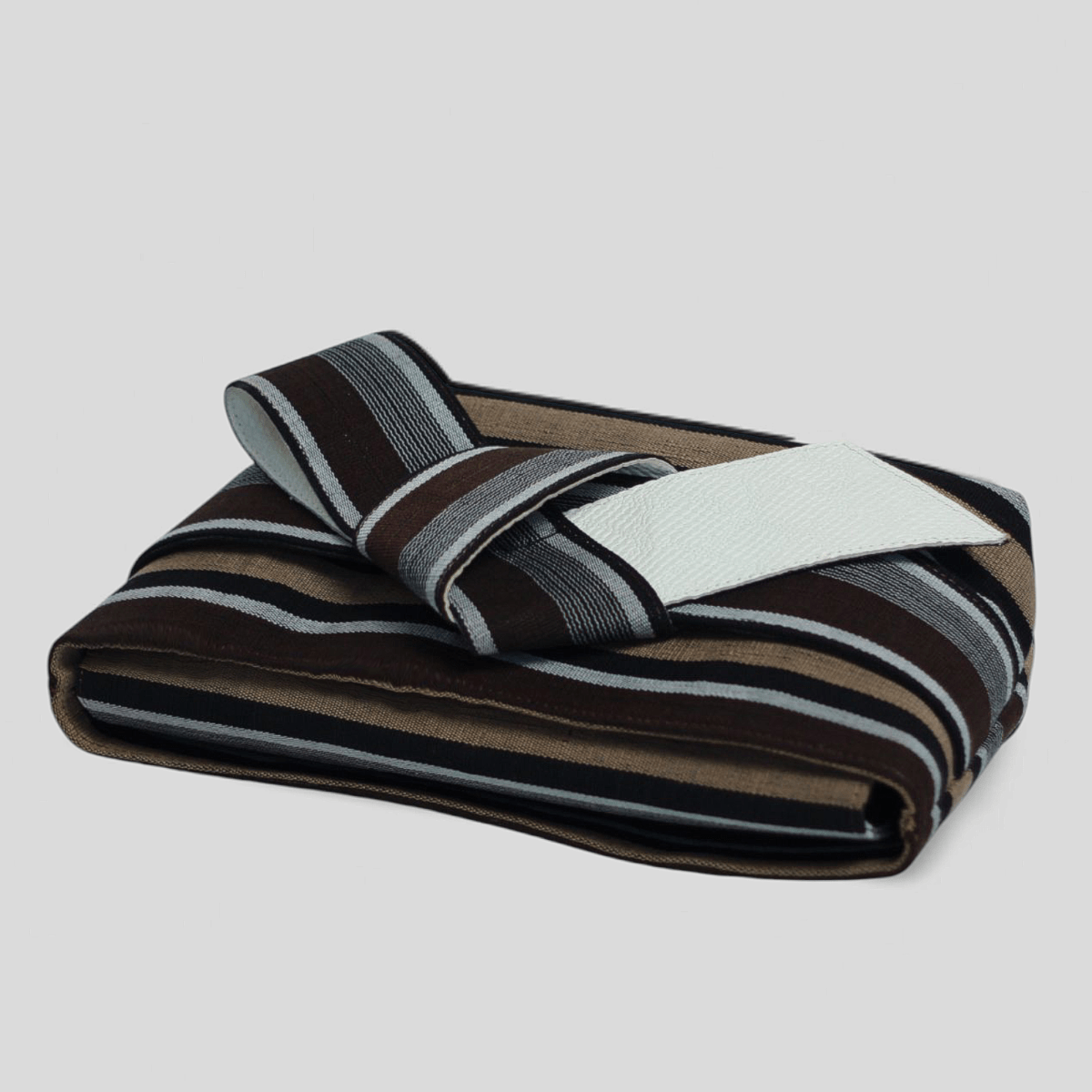 BagTaeSisi Oge Clutch