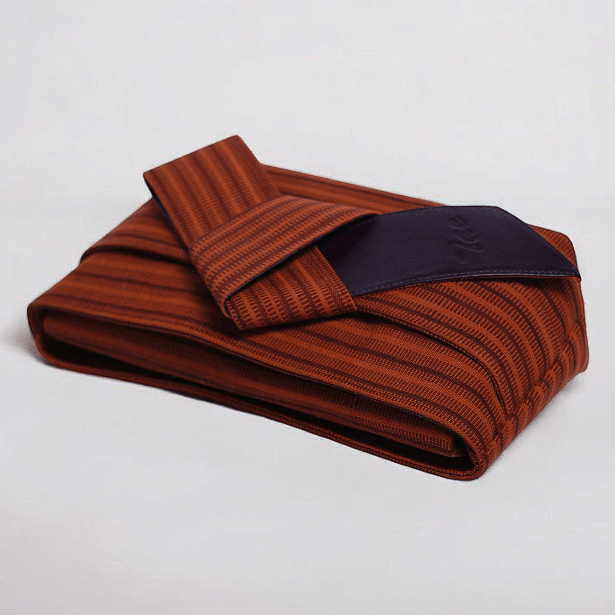 BagTaeSisi Oge Clutch