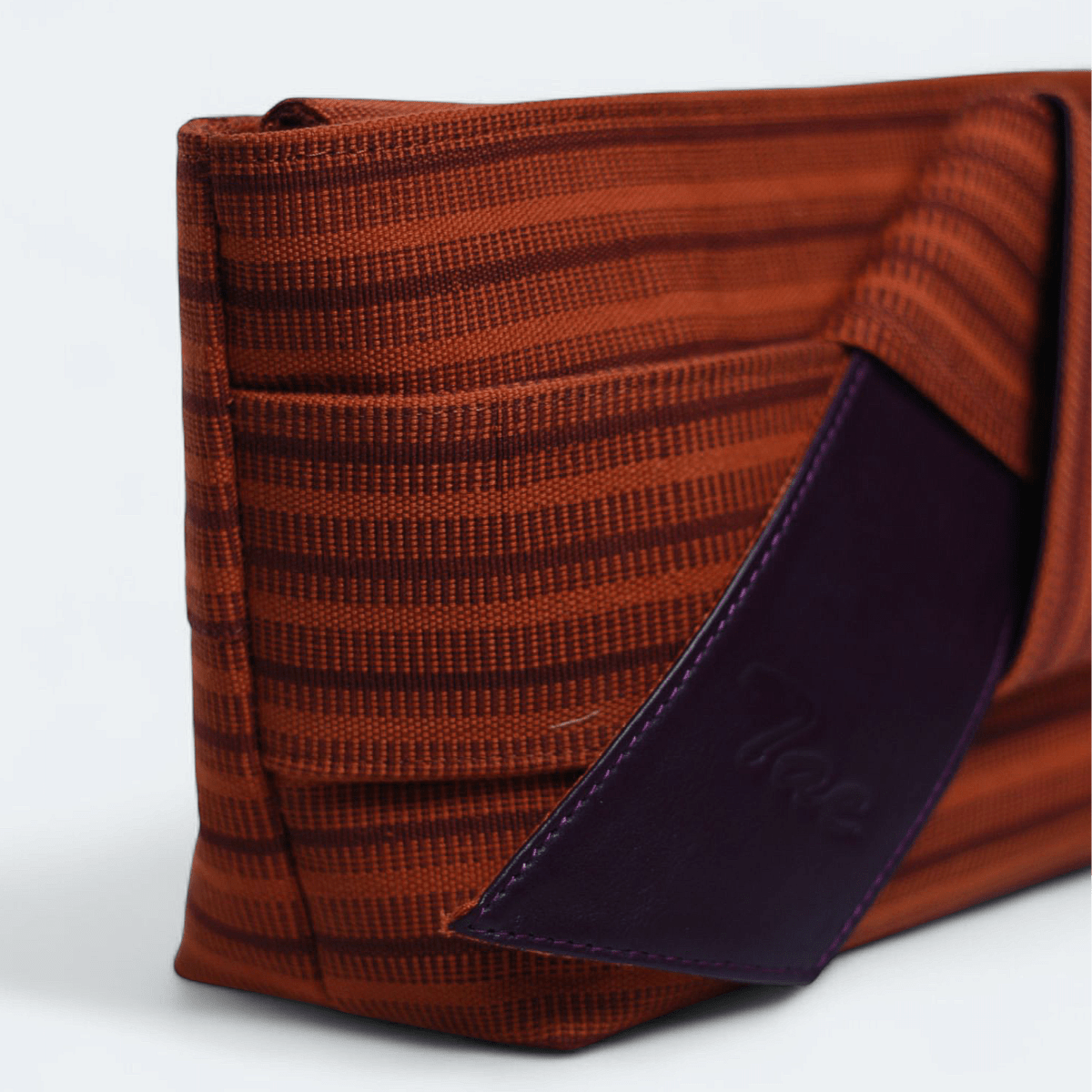 BagTaeSisi Oge Clutch